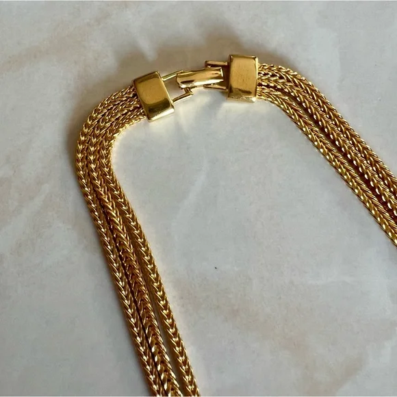 MONET 3 strand gold wheat chain necklace VINTAGE PERFECT CONDITION - Picture 4 of 5